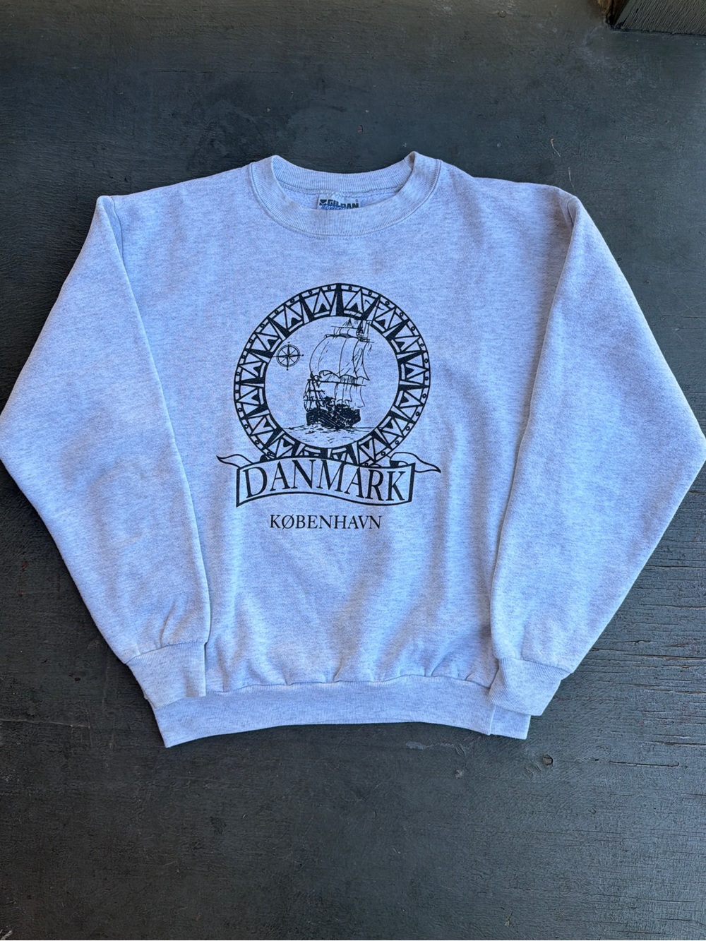 Vintage 90s Gildan Grey Crewneck Sweatshirt